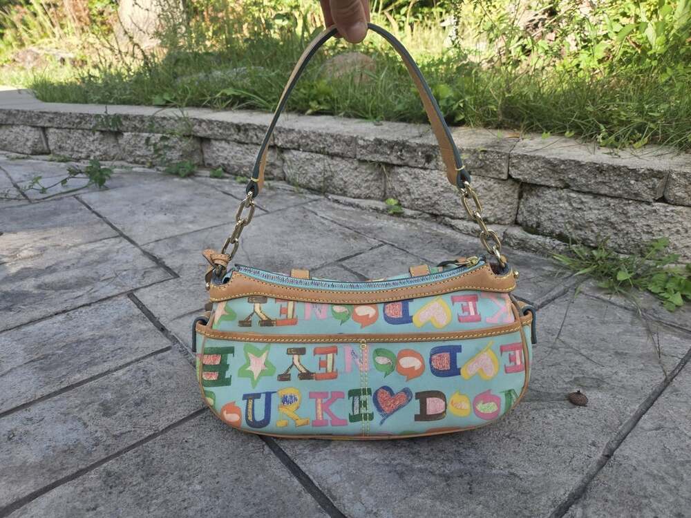 Vintage Y2K Dooney & Bourke "IT" Multicolored Monogram Banana Shoulder Bag Purse - Picture 4 of 16